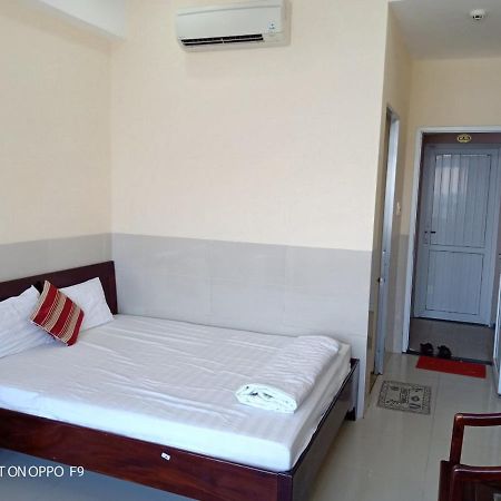 Thuy Trang Hotel ฟานเที้ยต ภายนอก รูปภาพ